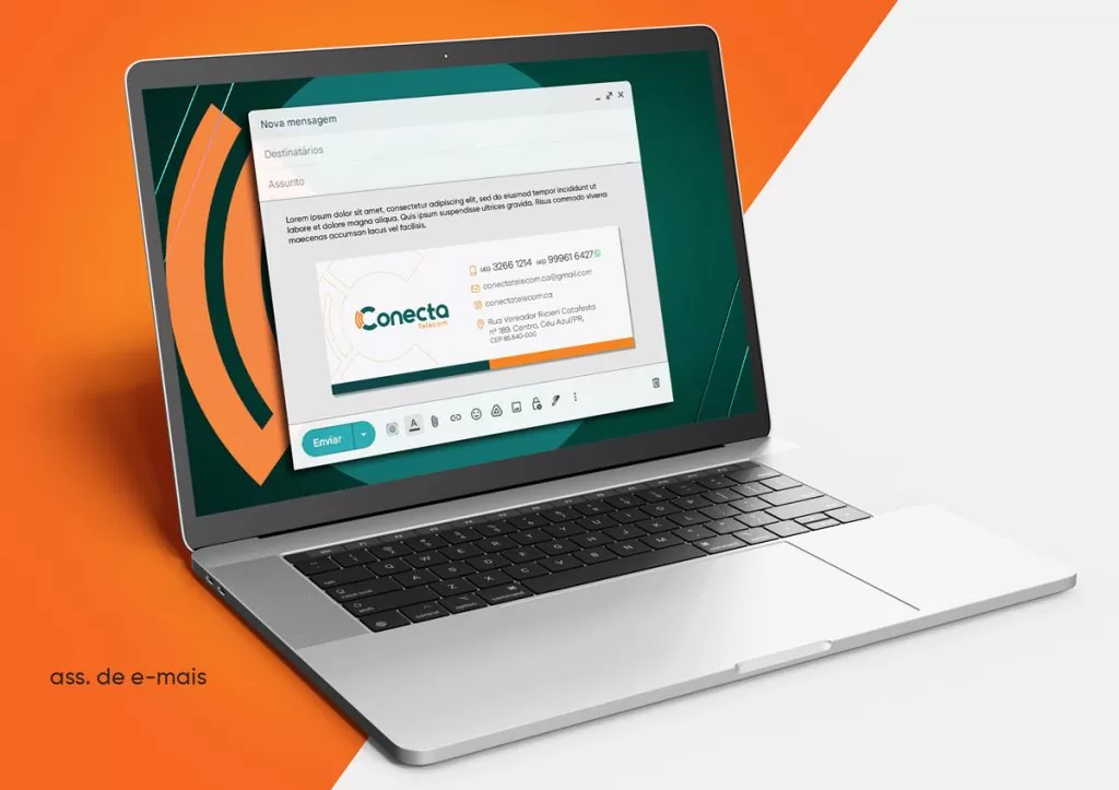 Notebook com e-mail aberto e assinatura da Conecta Telecom com telefones, e-mail, Instagram e endereço